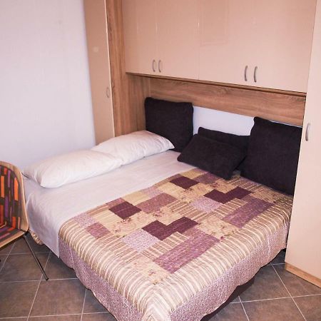 House Nataniel In Omis Near Sea Apartman Kültér fotó