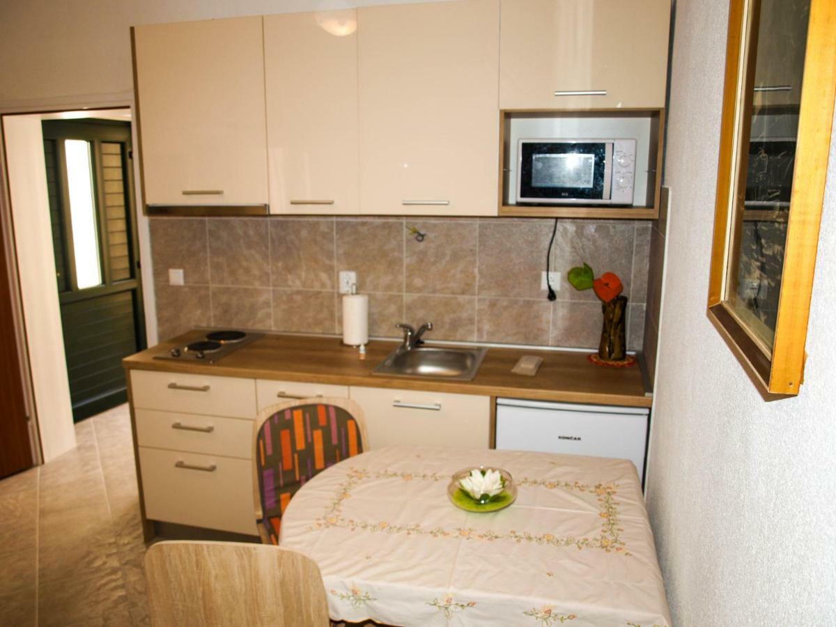 House Nataniel In Omis Near Sea Apartman Kültér fotó