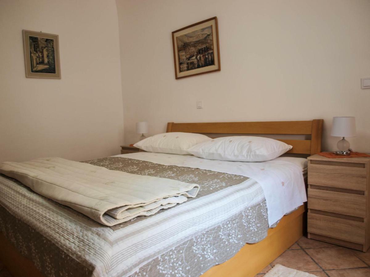 House Nataniel In Omis Near Sea Apartman Kültér fotó