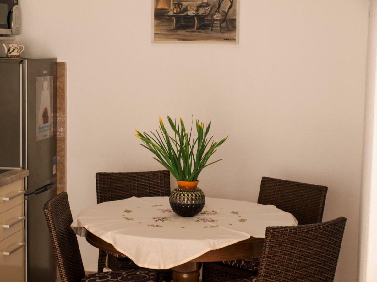House Nataniel In Omis Near Sea Apartman Kültér fotó