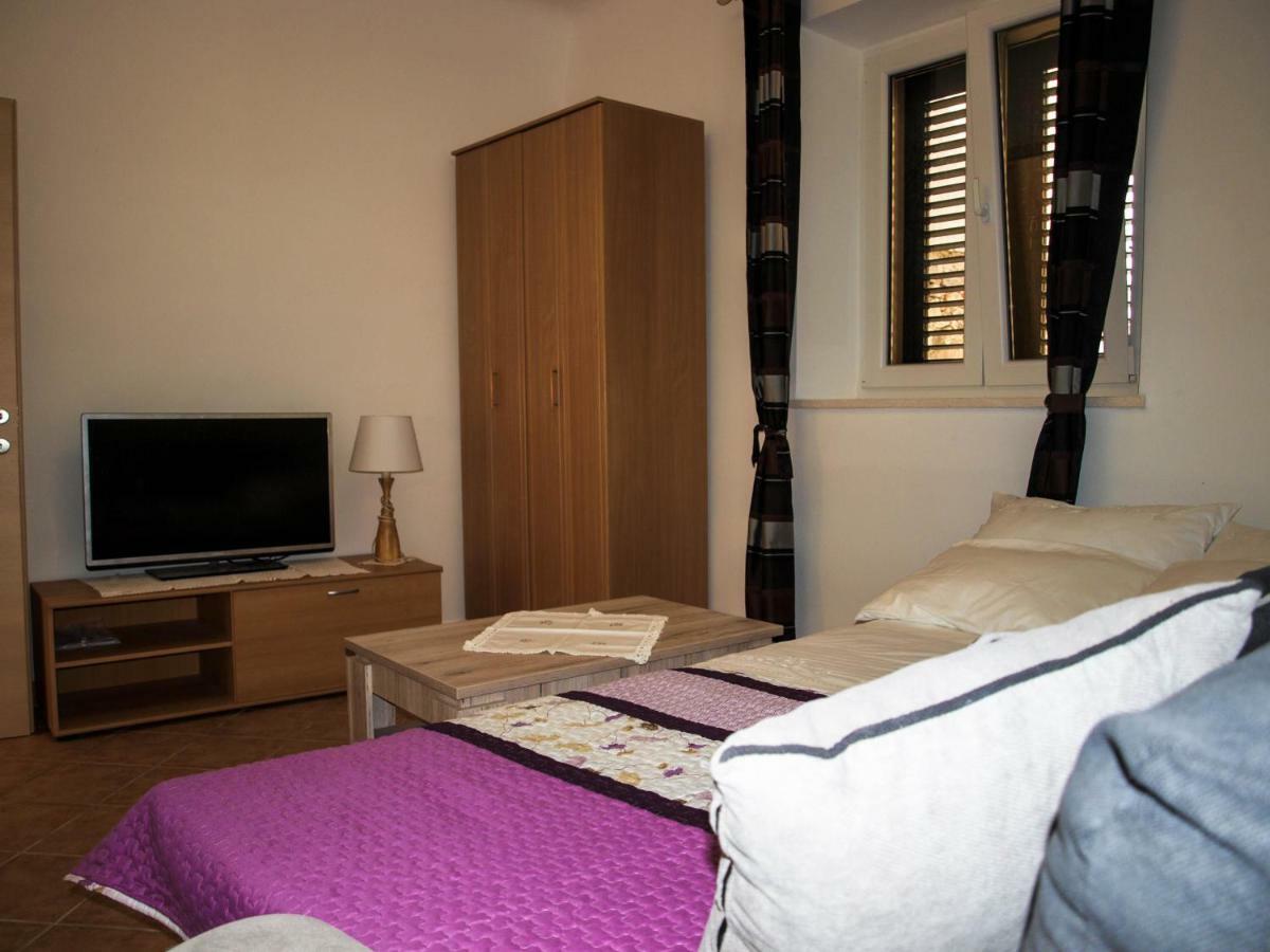 House Nataniel In Omis Near Sea Apartman Kültér fotó