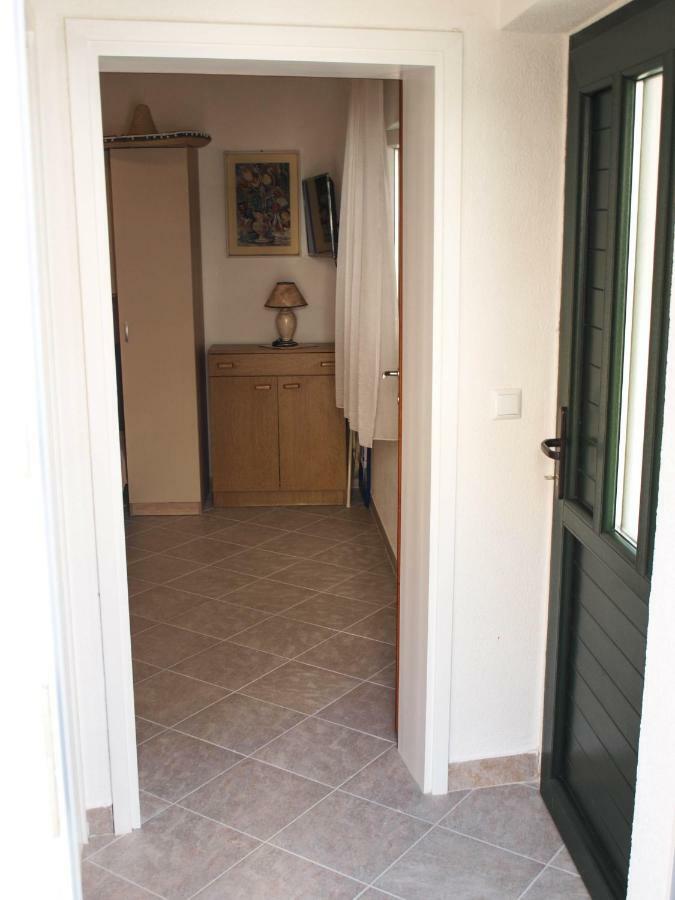 House Nataniel In Omis Near Sea Apartman Kültér fotó