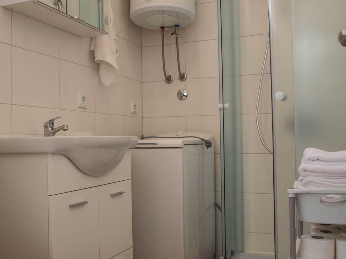 House Nataniel In Omis Near Sea Apartman Kültér fotó