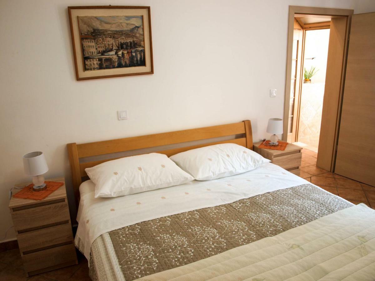 House Nataniel In Omis Near Sea Apartman Kültér fotó