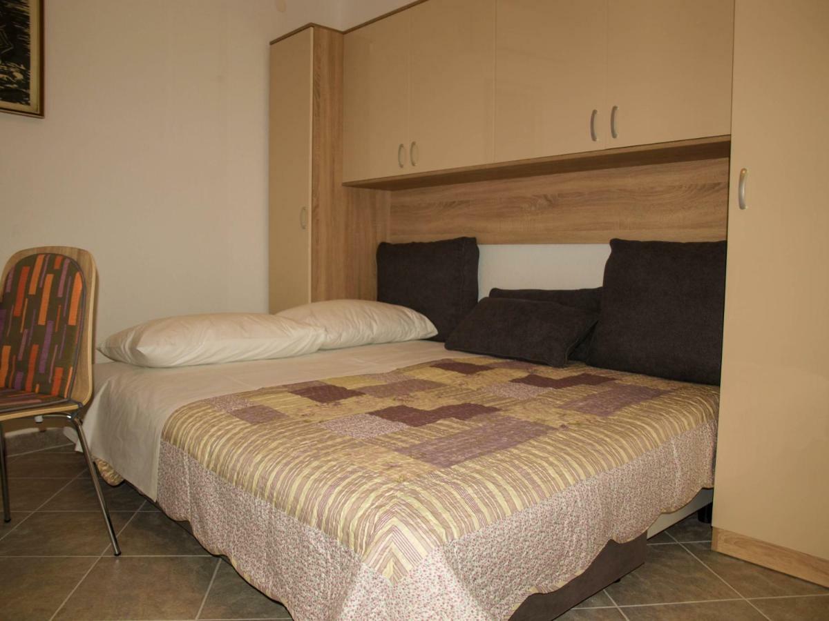 House Nataniel In Omis Near Sea Apartman Kültér fotó